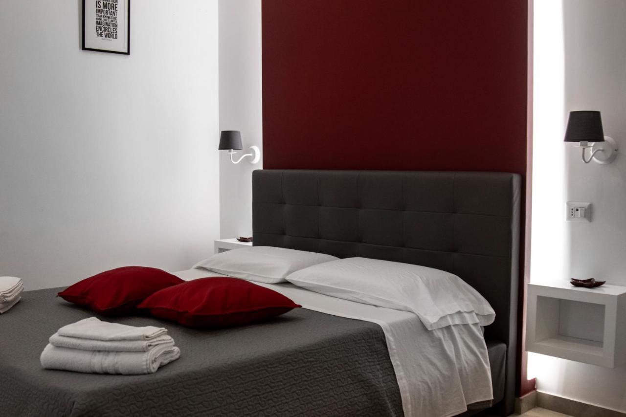 Aurora Luxury Rooms Napoli Esterno foto