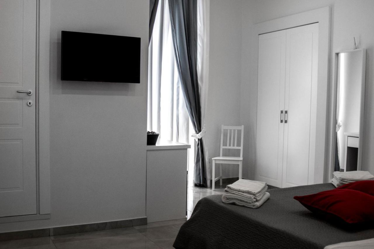 Aurora Luxury Rooms Napoli Esterno foto