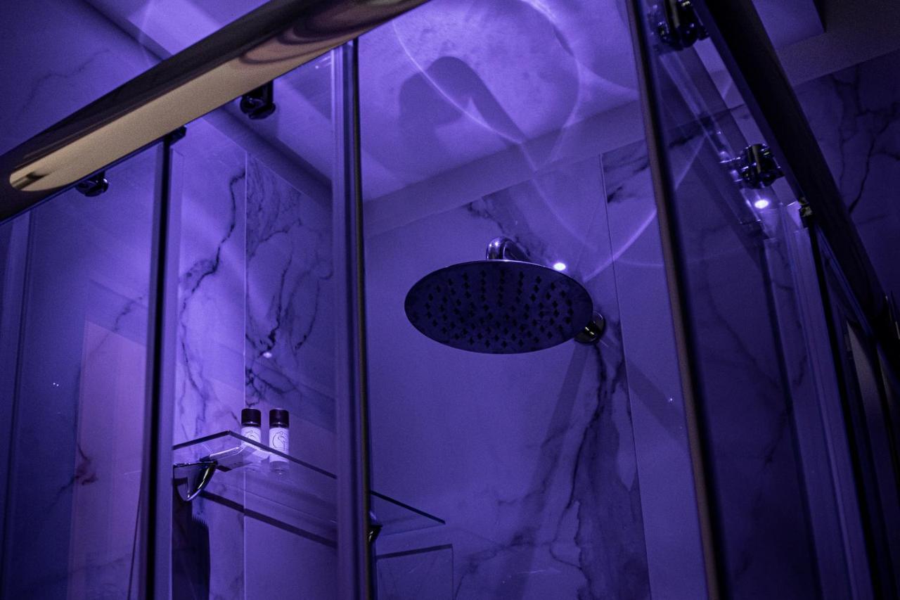 Aurora Luxury Rooms Napoli Esterno foto