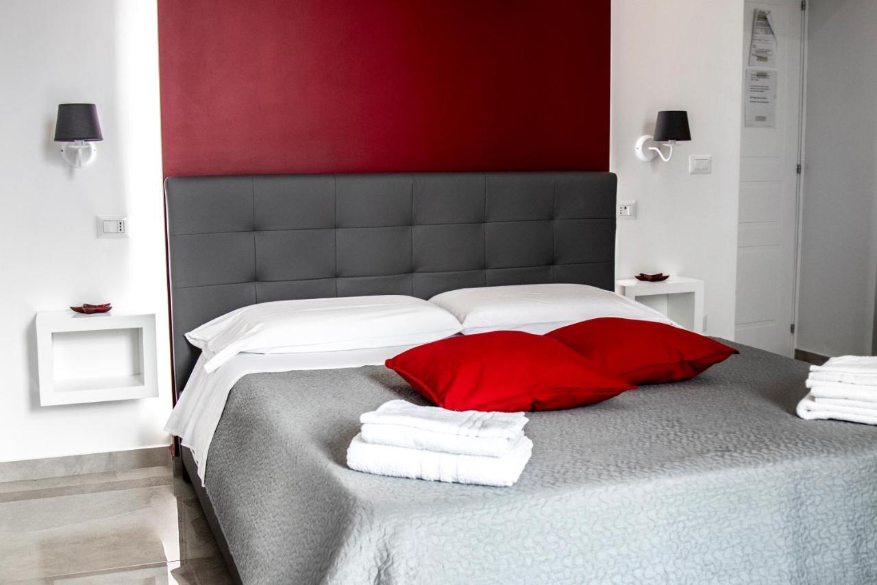 Aurora Luxury Rooms Napoli Esterno foto