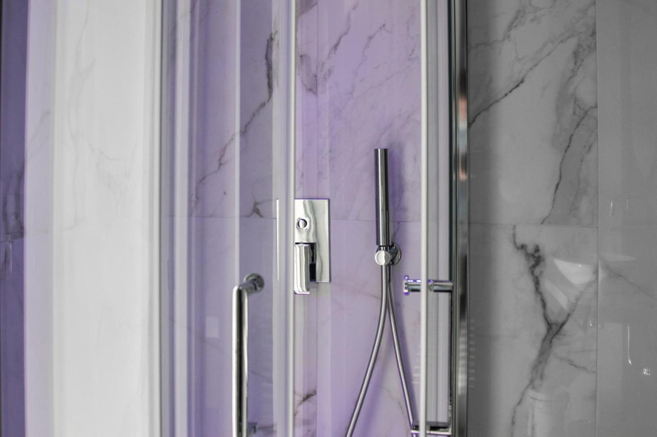 Aurora Luxury Rooms Napoli Esterno foto
